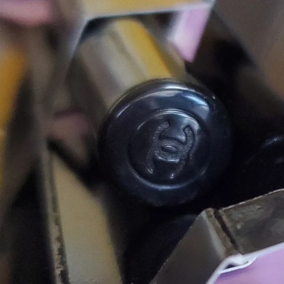 Givenchy Cosmetic Pouch Gucci Brush & Chanel Mascara - Picture 11 of 14